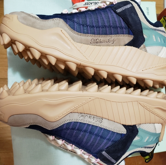 Sold...Off-white odsy-1000 - Picture 2 of 9